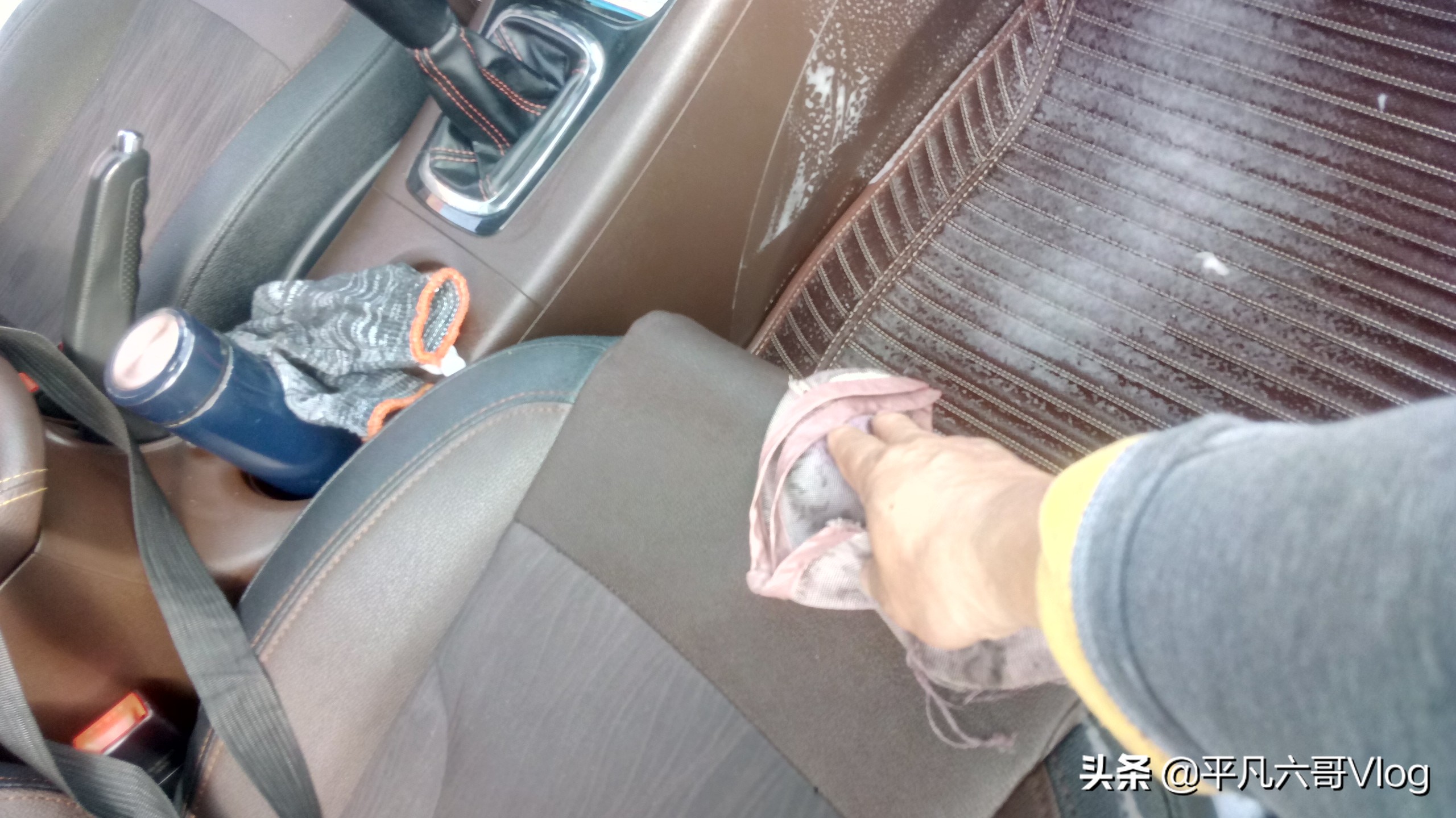 自己的爱车如何清洗才省钱？看看我的操作，你就明白了