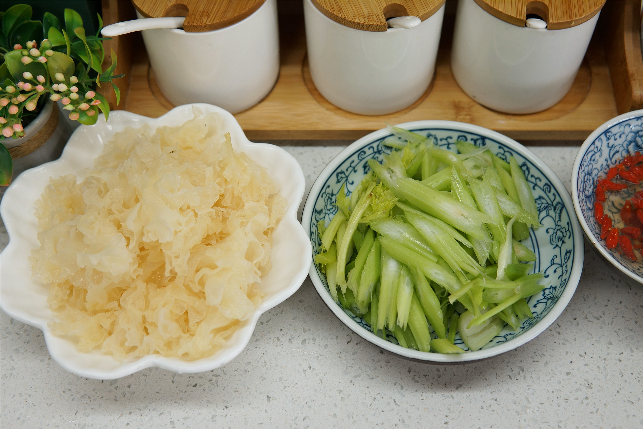 過端午節，試試這6道“黃金素菜”，都是應季的好菜，鮮美可口