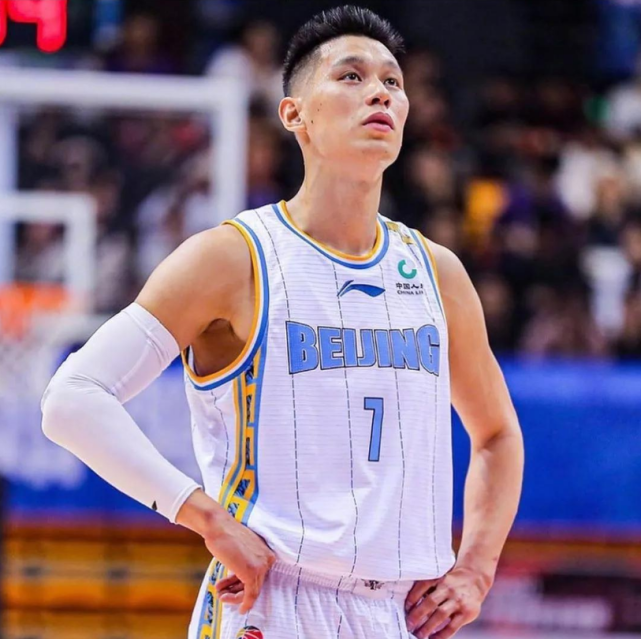 林书豪nba为什么没有合同(林书豪长文解释离开CBA真因：只想要份十天短合同 我还是NBA水平)