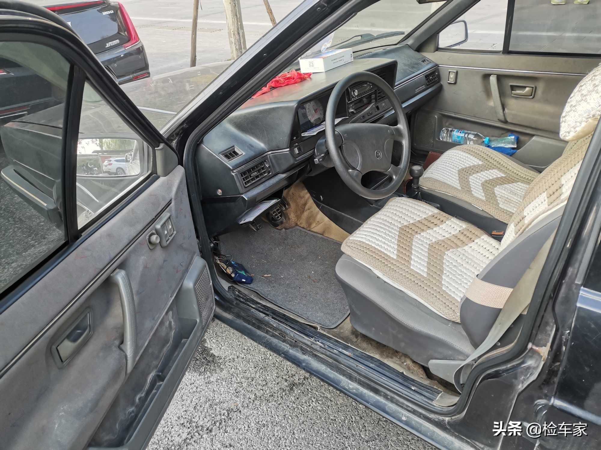 情怀无价，六千买辆修车费翻几倍的老普桑，买主：卖一台少一台