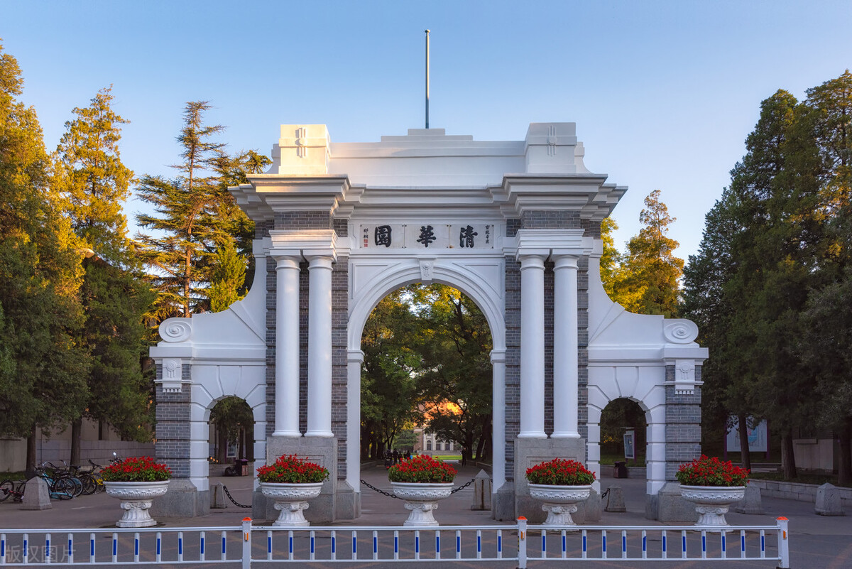 2021年艺考生高考文化成绩450分统考成绩240分，如何选择大学？