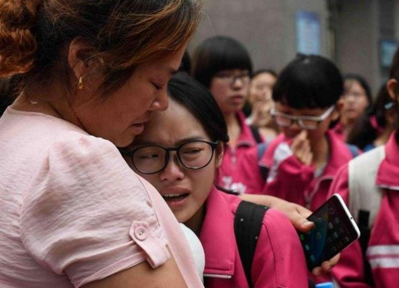 2021高考生迎“坏”消息，“禁止招复读生”，对一类考生不利