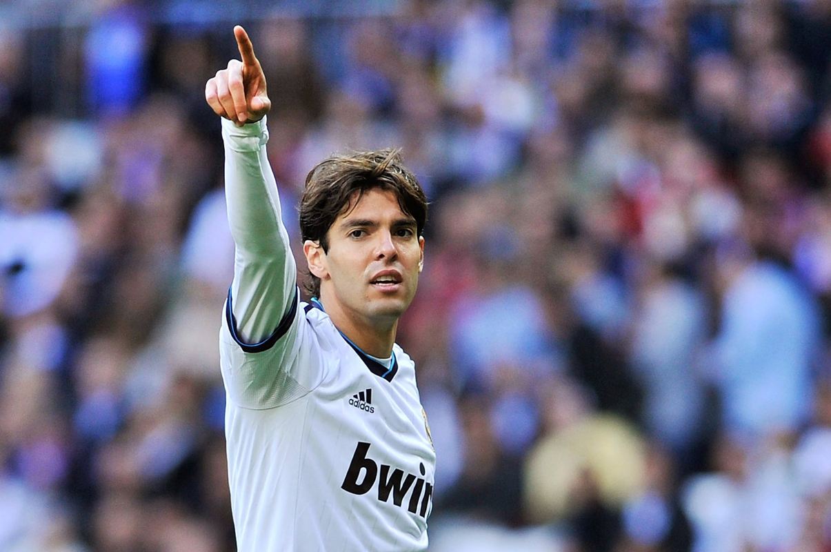 卡卡为什么不能重回世界杯(梅罗之前最后一位足球先生,曾经的追风少年