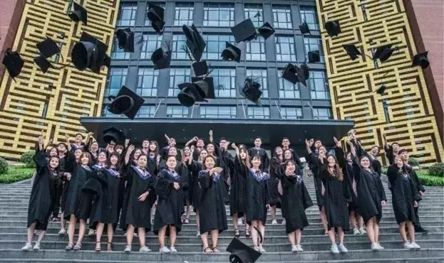 @准大学生：河南高校图书馆颜值大比拼，你家学校上榜了吗？