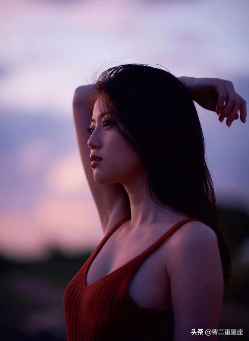 十二星座最敏感的部位，巨蟹座是耳朵，动一下可能会被ta打死