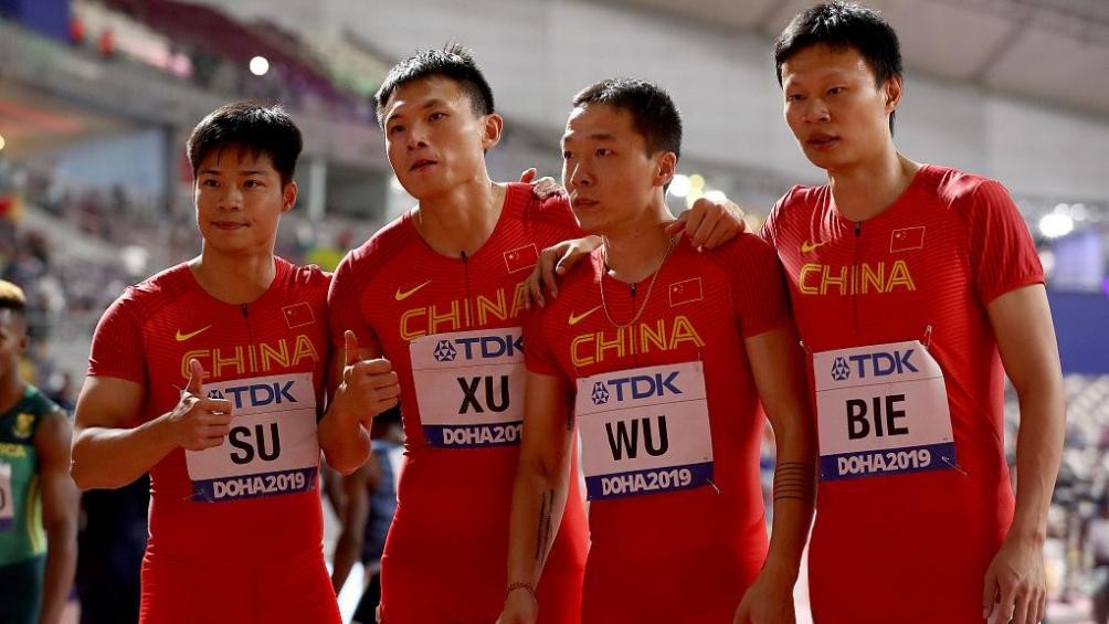 “中国飞人”！韧带断裂，他术后第二天就开始训练，22岁刷新纪录问鼎冠军！