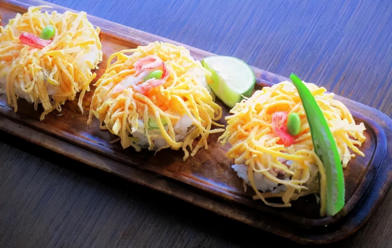 东瀛志：为什么日本人如此喜欢菊花？