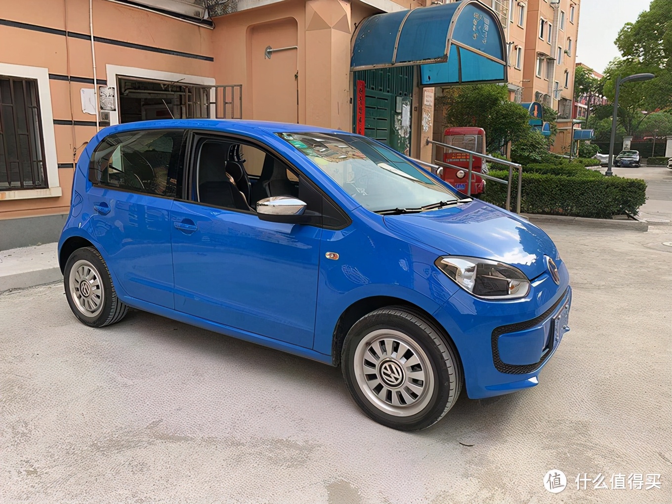 高尔夫：省油是王道，停车很方便可惜没有买到高配车