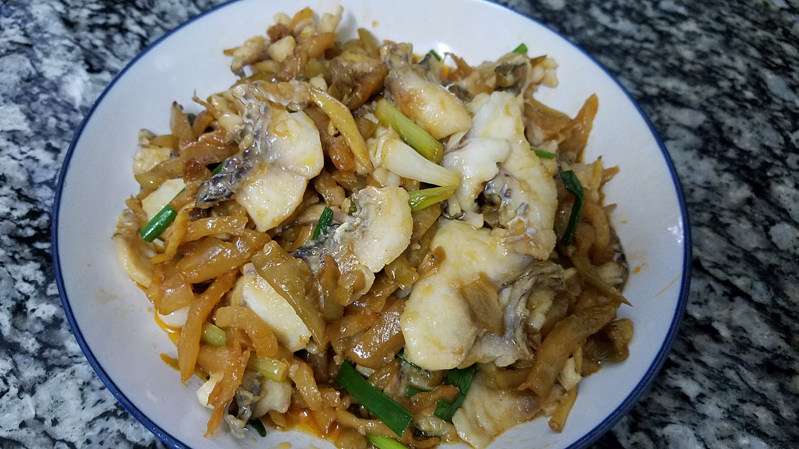 鱼片这样做才够味，我家经常吃的一道家常菜，简单好吃又下饭