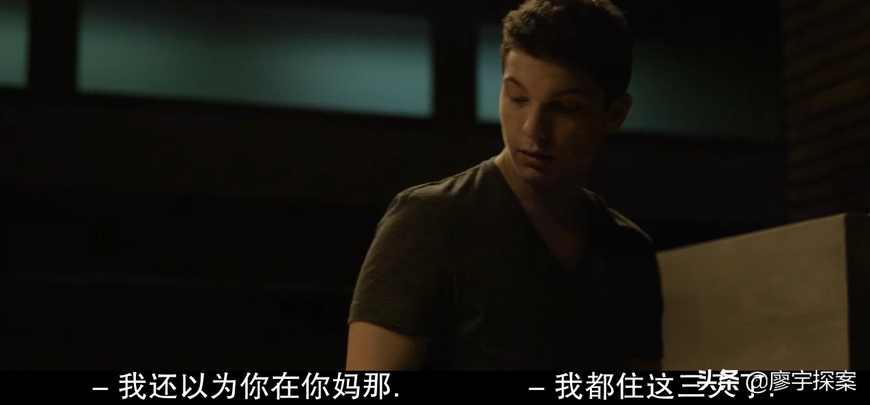 《悬案密码》4部曲：美女囚禁，贵校凶案，漂流瓶求救，墙中干尸