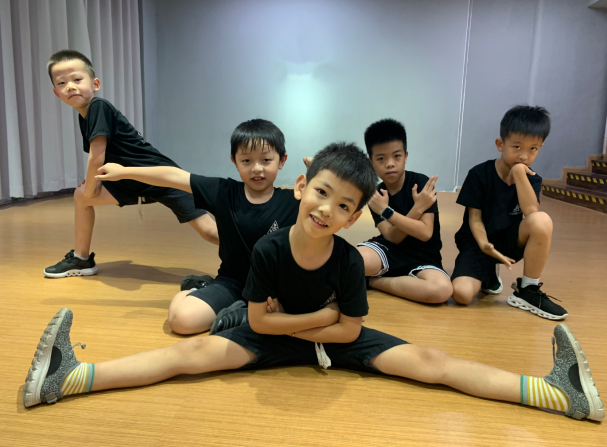 报名开始！街舞、芭蕾舞、拉丁舞、瑜伽……体育舞蹈公益课学起来