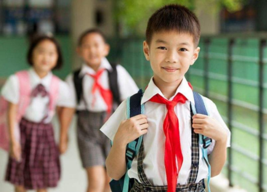 学生文言文请假条火了，文笔惊艳让老师无法拒绝，网友看后想拜师