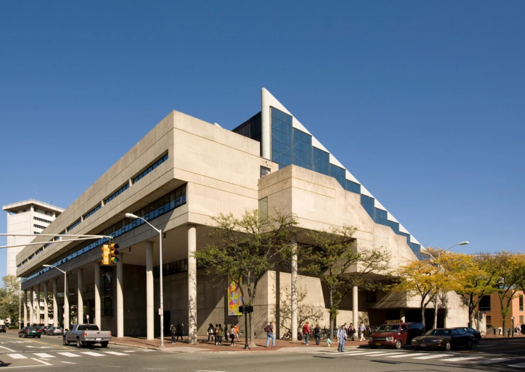 哈佛大学 | 坐落在查尔斯河畔的美国历史上第一所学府