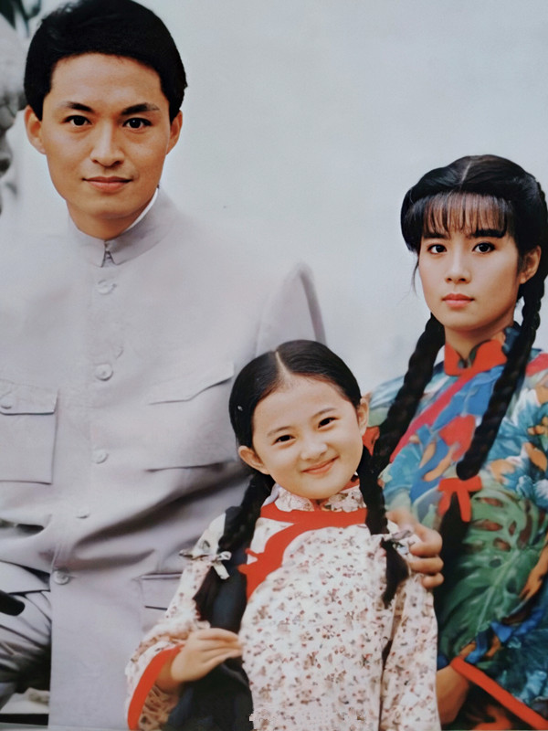 岳翎:被领养的"琼女郎",马景涛都不忍心咆哮,丈夫至今成谜