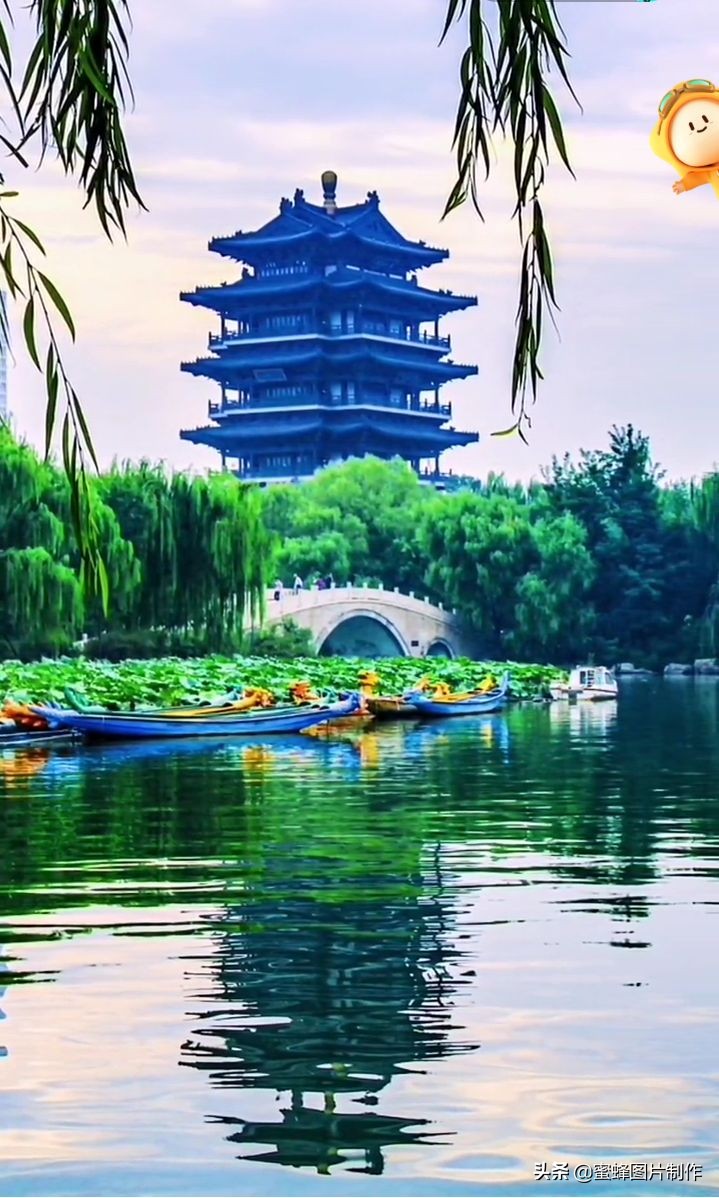 壁纸美图素材，青山绿水蓝天白云