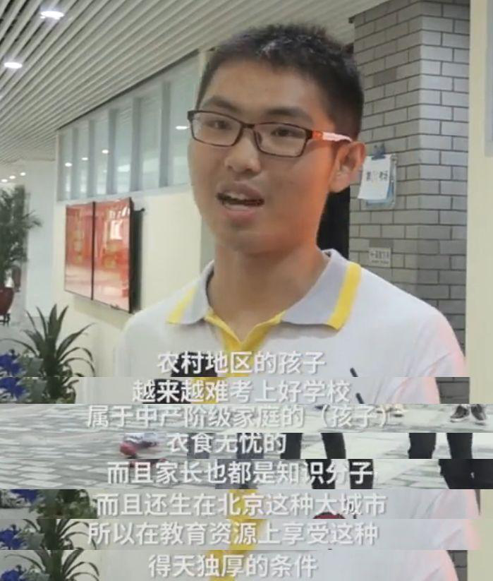 高考前没有手机，寒门女孩688分问鼎状元，她的故事让人心疼