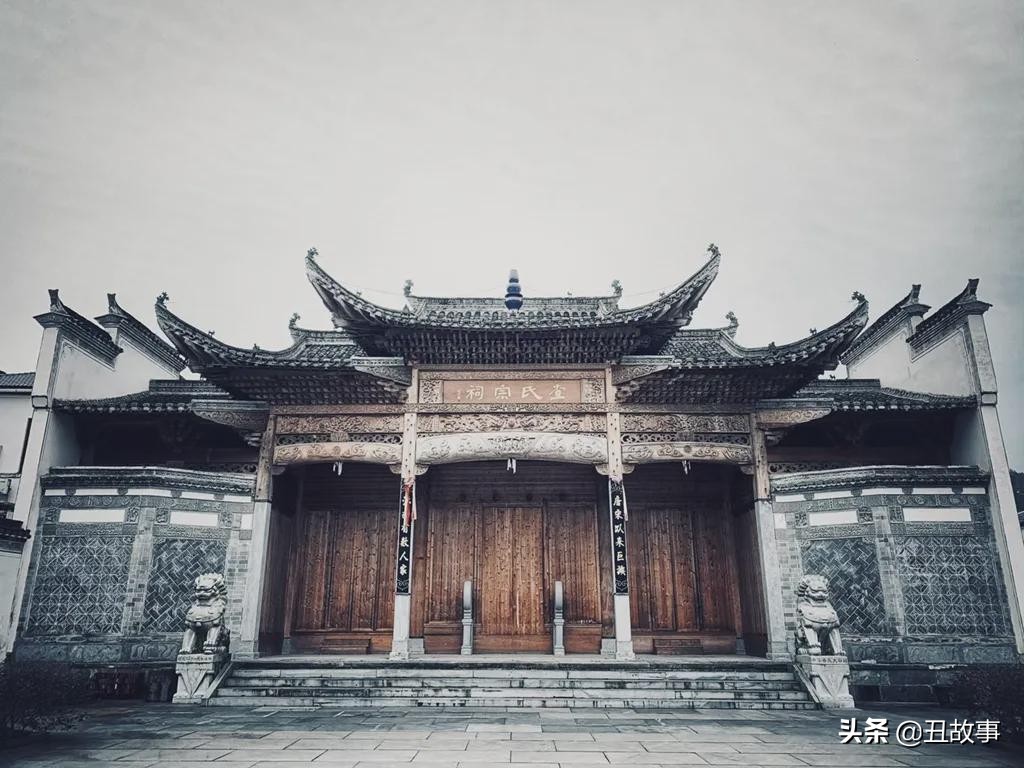 30岁辞职回乡学酿酒，父亲气得大骂