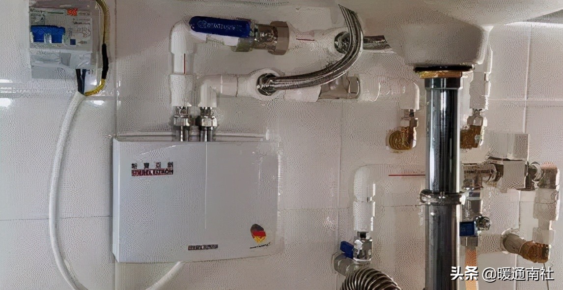 卫生间冷热水管安装图,卫生间冷热水管安装图 尺寸