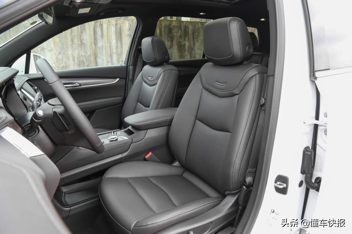 35万元级6座中大型SUV，福特探险者、凯迪拉克XT6如何选？