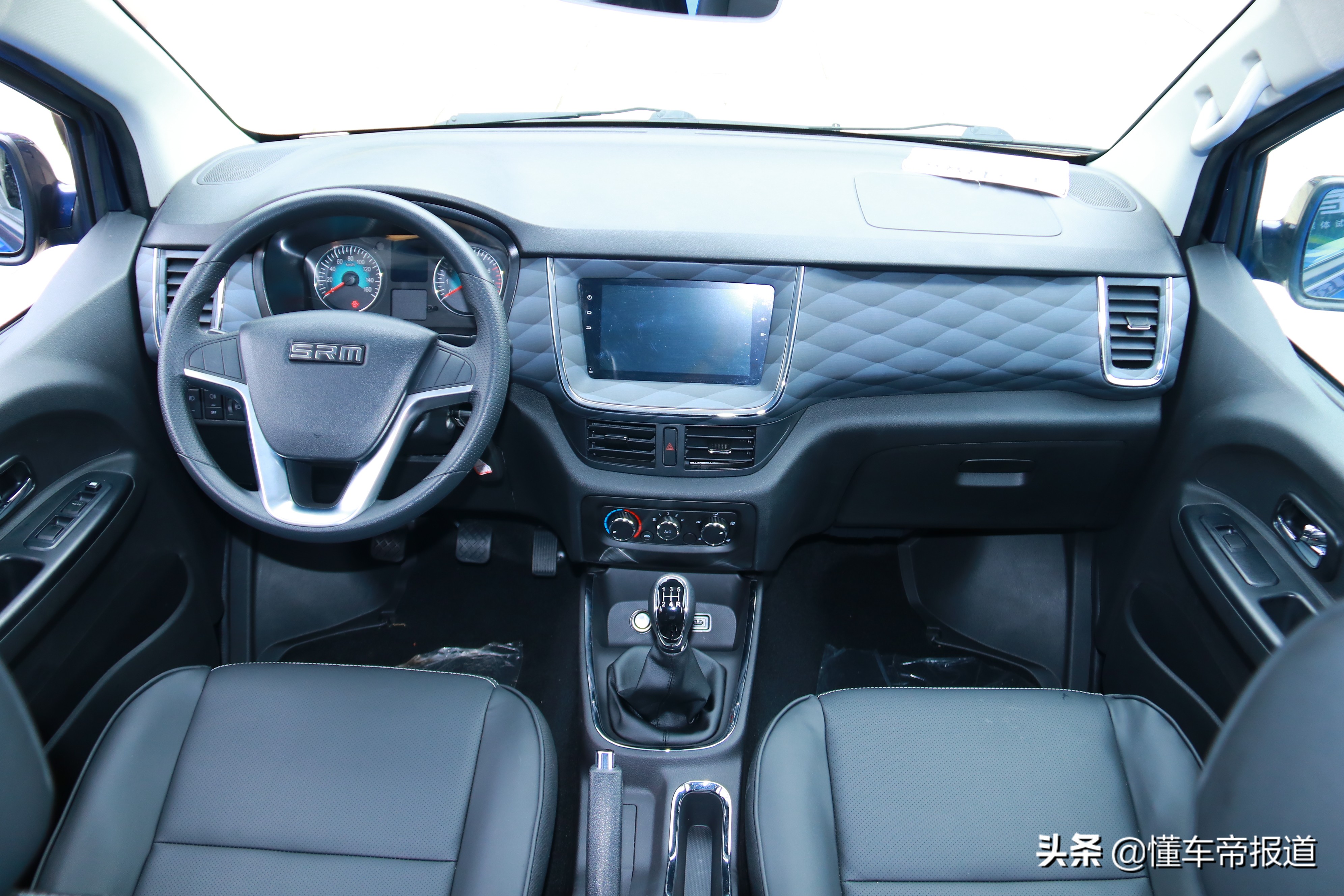 大型面包车图片及价格新车