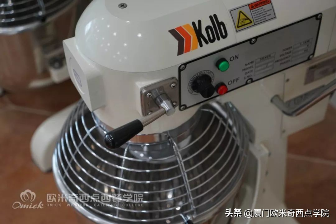 总觉得学费太贵？可我们贵有贵的道理