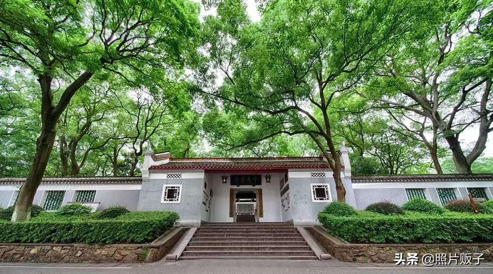 中国最美6所大学，镜头下的它们，不出意外的好看