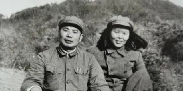 1955年，南京军事学院战役系52名学员，都被授予了什么军衔？