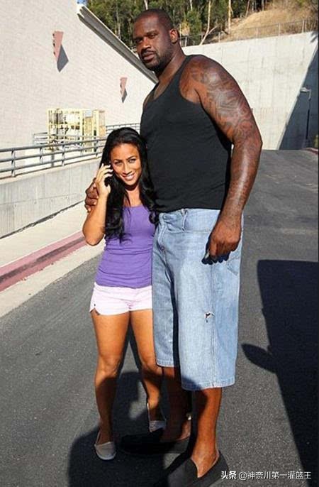 nba球员为什么高(NBA球星人高马大，奥胖和波什等球星为何更愿意找矮个子女友？)