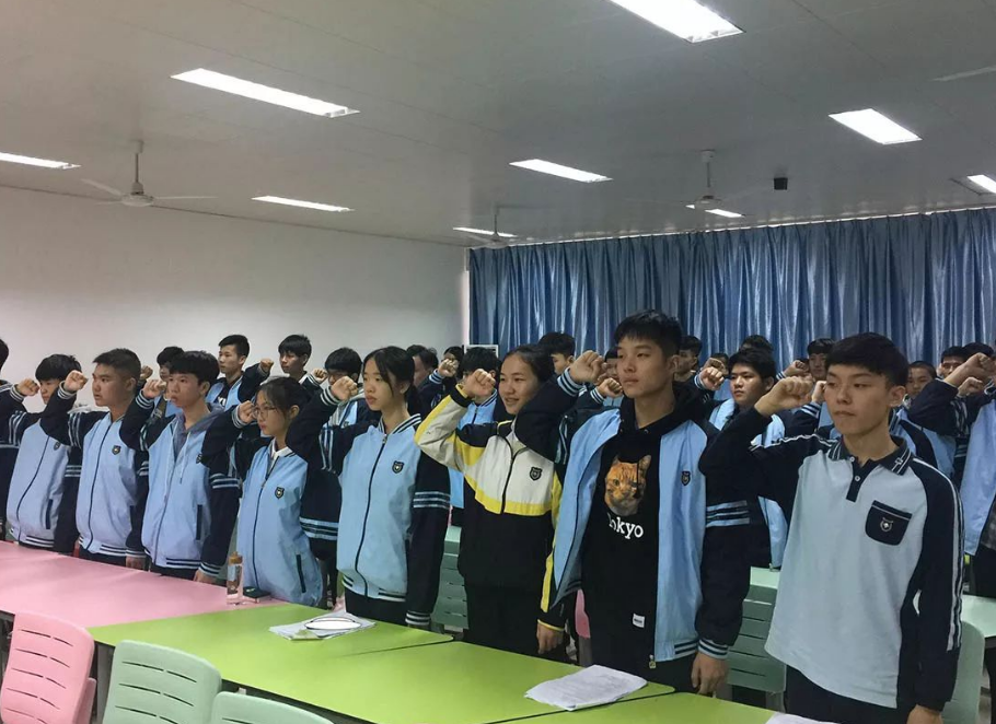 警惕！广西有3所野鸡大学，被官媒点名，学生毕业后仍是高中学历