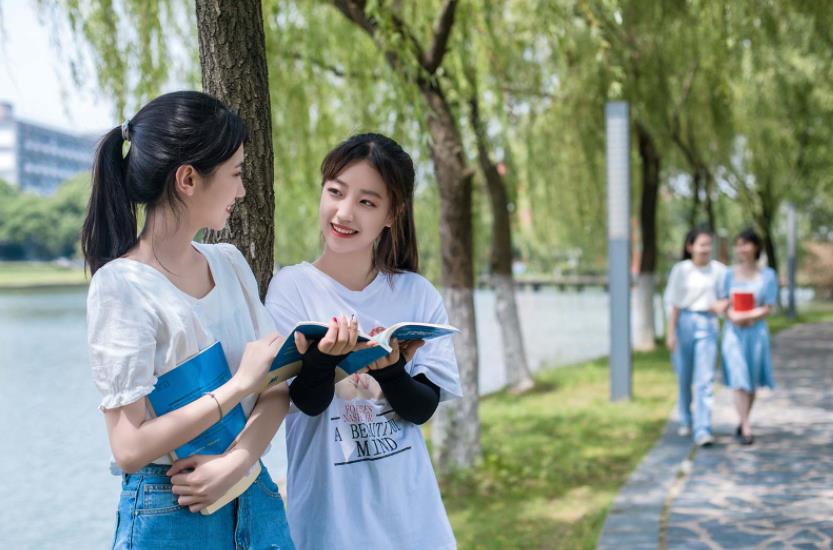 超一本线28分，却报考外省二本院校，安徽考生为何会如此选择？