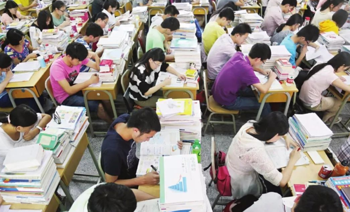 高中三年时光，每个阶段考多少分才算合格，看看资深老师怎么说