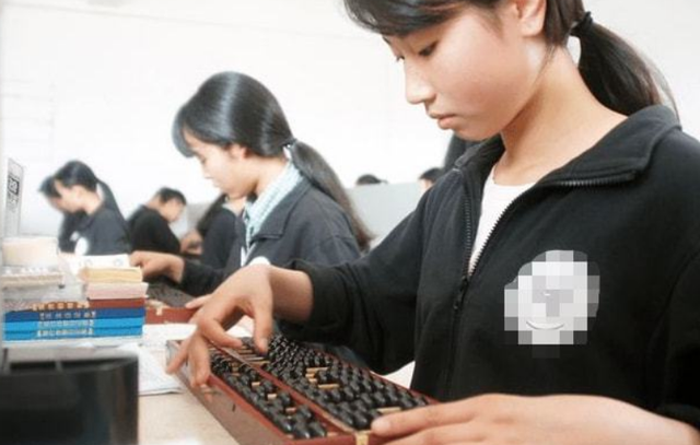 女生冷门又高薪的职业 女生最吃香的十大职业