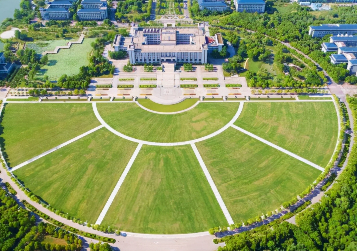 东南大学自称是“四大工学院”之首，网友笑了：你让华科情何以堪