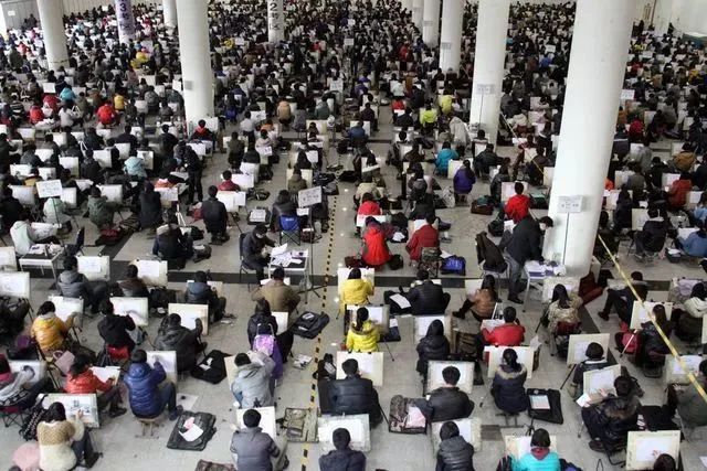 2021年已有52个美术类本科专业被撤销，22届艺术生报考要注意了