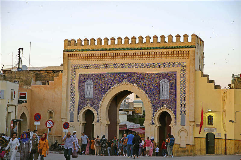 在摩洛哥隐藏于市井的拉巴特花园里，在当地人的回忆和渴望中，我看到了一个真正的摩洛哥