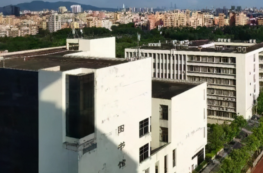 广东科贸职业学院学费宿舍费学校环境宿舍环境怎么样