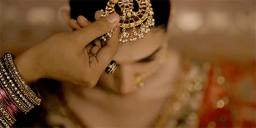 印度电影的“时尚女魔头”很多 你认识她吗？