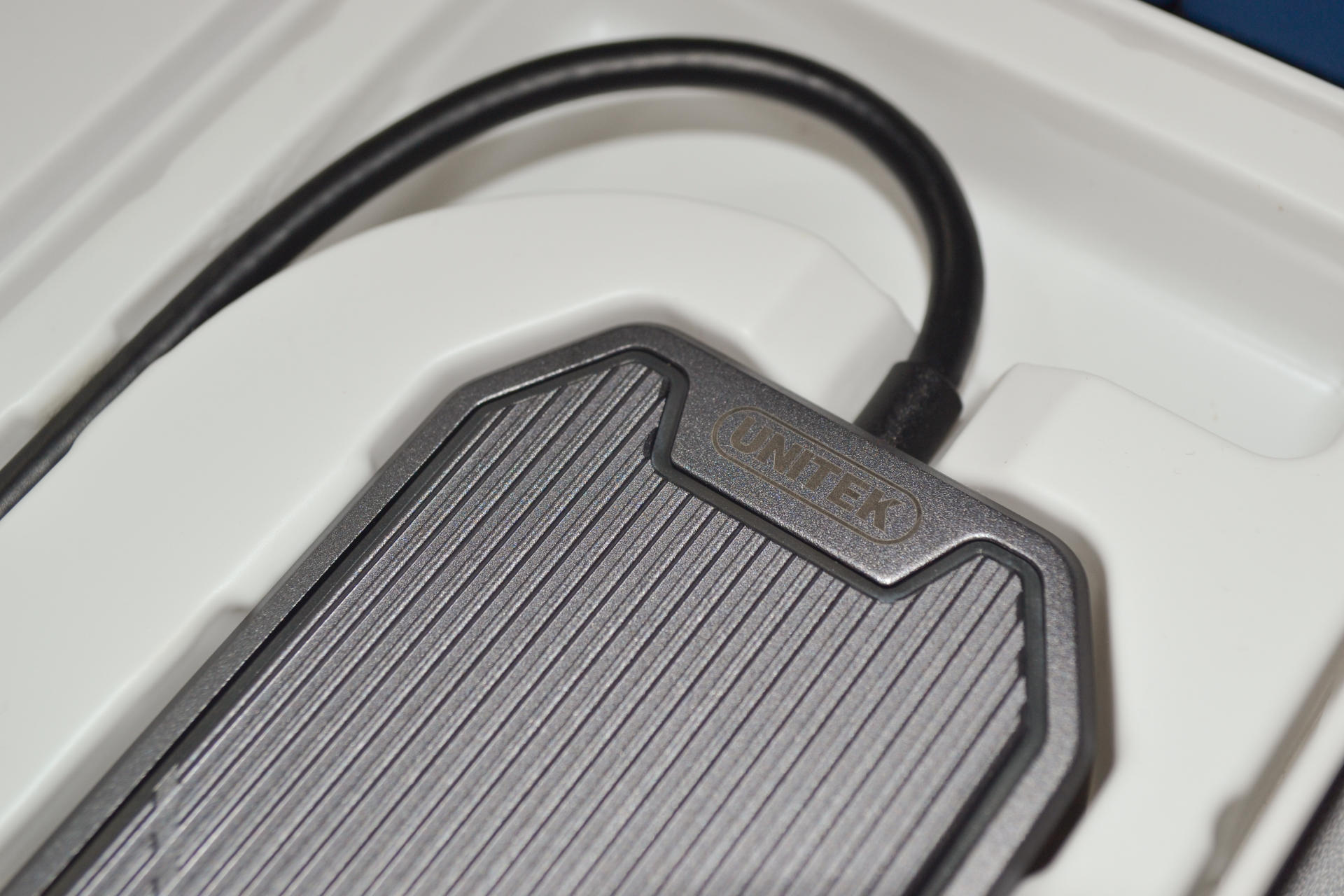 7合1接口+RGB灯效，优越者D029A扩展坞超好玩