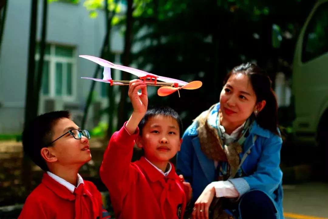 星辰大海，与你同往——西安高新国际学校给孩子一个“航天梦”，向着浩瀚星辰出发