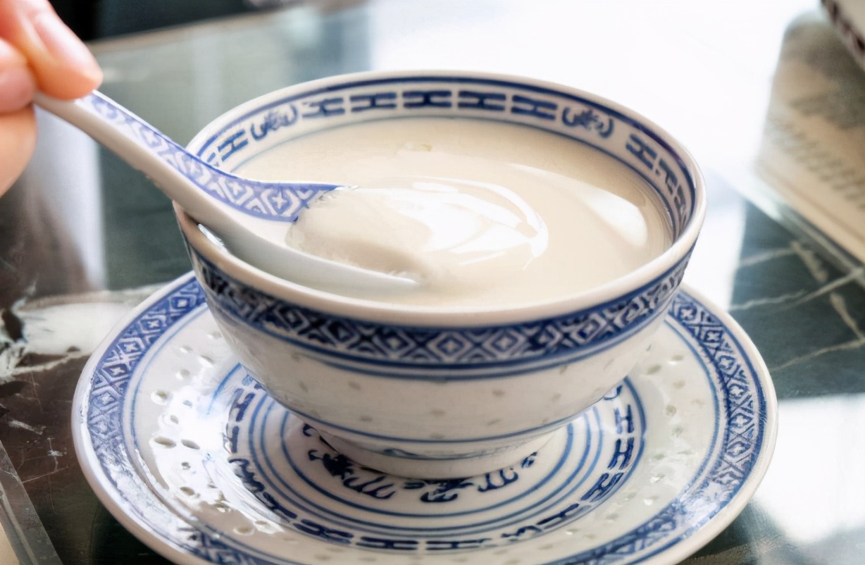 天热生姜跟它是绝配，三分钟教你做甜品，天天吃不腻，好吃不用买