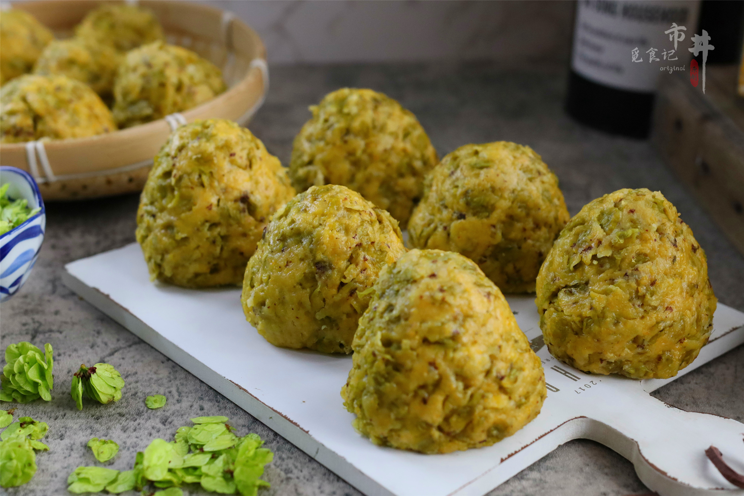 春天吃野菜,香椿荠菜靠边站,它才是"野菜之王",营养能当饭吃