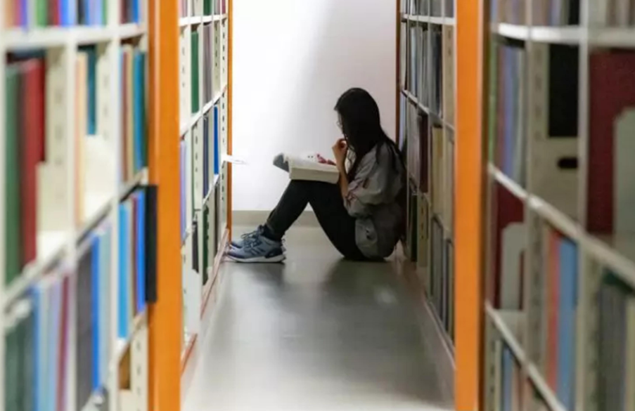 北大也有学生卖猪肉，这所211毕业生被疯抢，它凭什么这么牛？