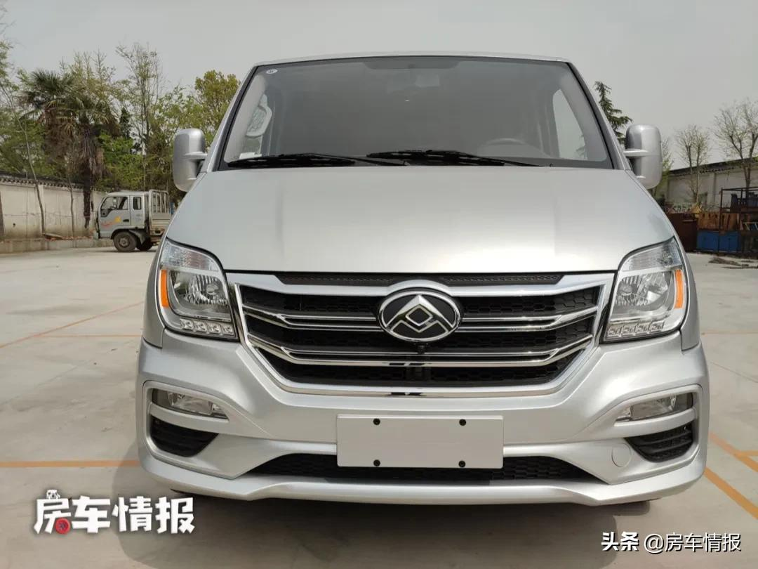 13.98万起的大通房车，不到2米高有厕所和大床，C2本就开
