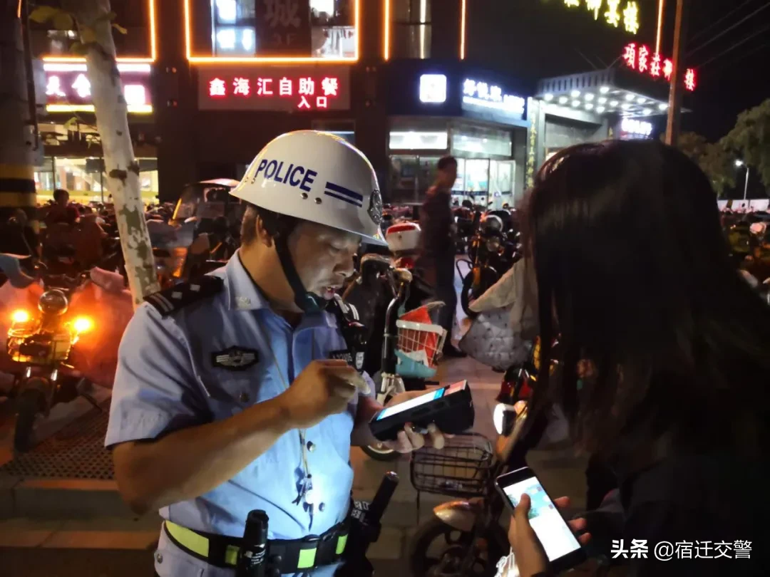 注意了！监控抓拍、夜间突击检查、实名曝光驾乘电动自行车时未戴安全头盔人员