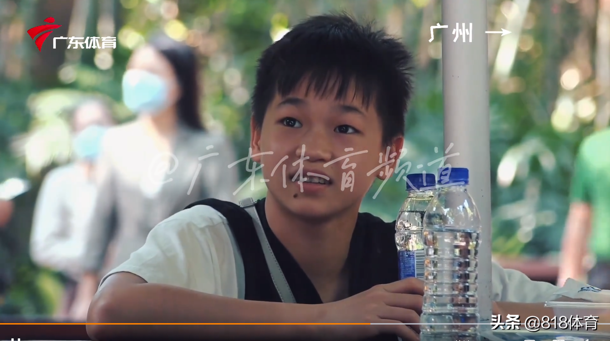 开心!全红婵游珠海长隆,大师兄谢思埸带漂亮女友陪玩,红姐电灯泡