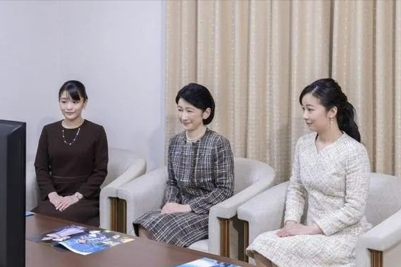 日本公主大婚，驸马成纽约年薪百万新富帅，婚后定居美国会幸福吗