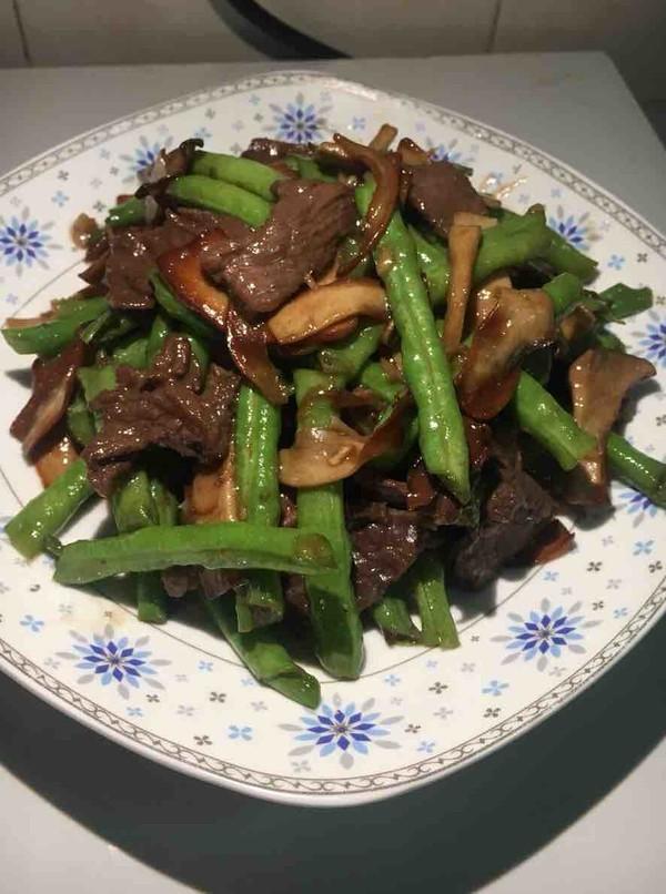 秋天宁可不吃肉，也要尝尝这道鲜香鸡腿菇