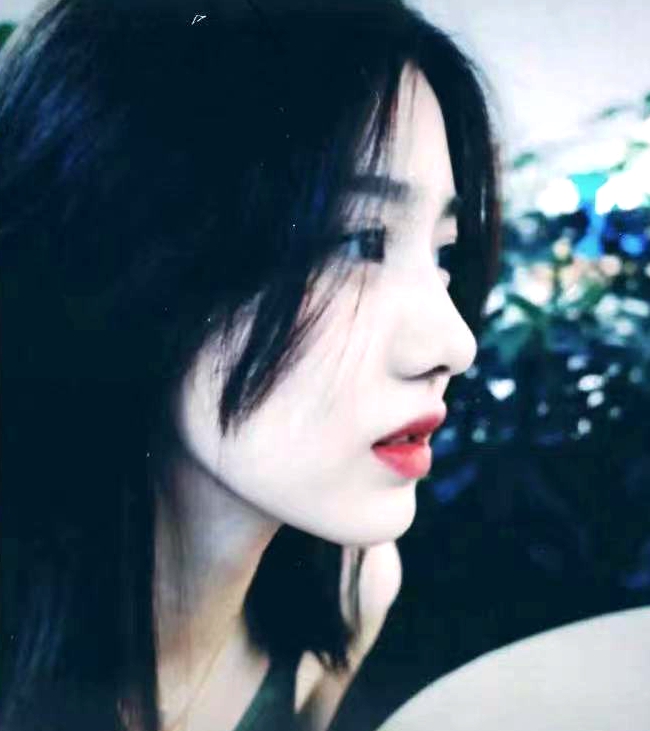 汪峰女儿出道？16岁汪曼熙推出单曲，包办作曲作词演唱，天赋惊人