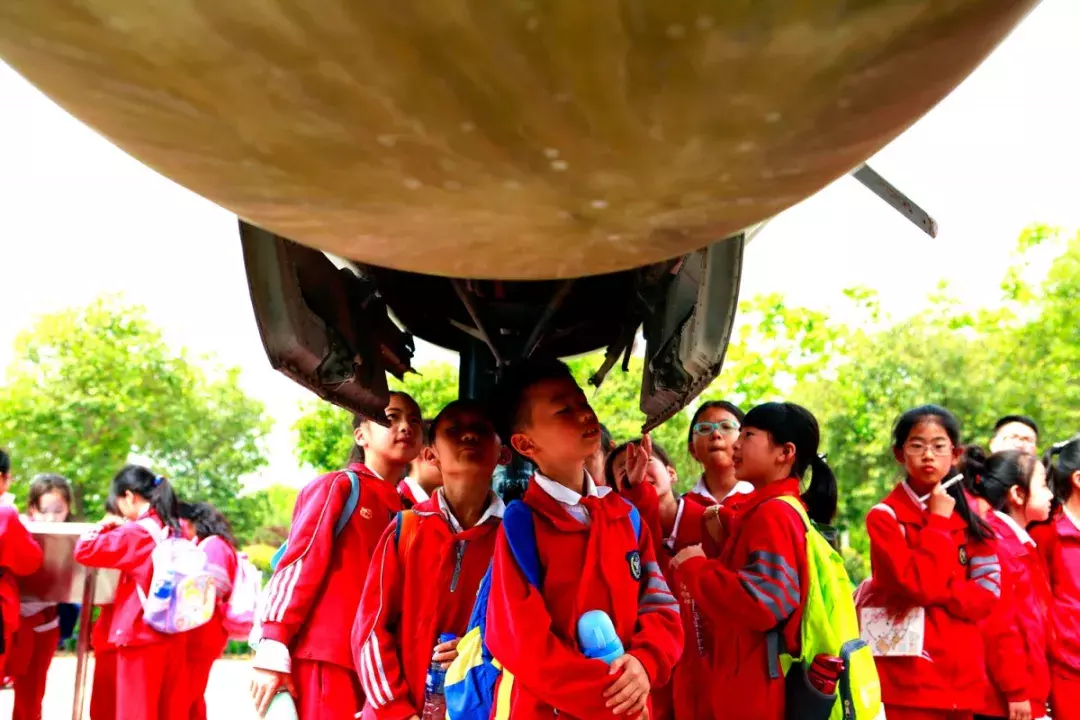 星辰大海，与你同往——西安高新国际学校给孩子一个“航天梦”，向着浩瀚星辰出发