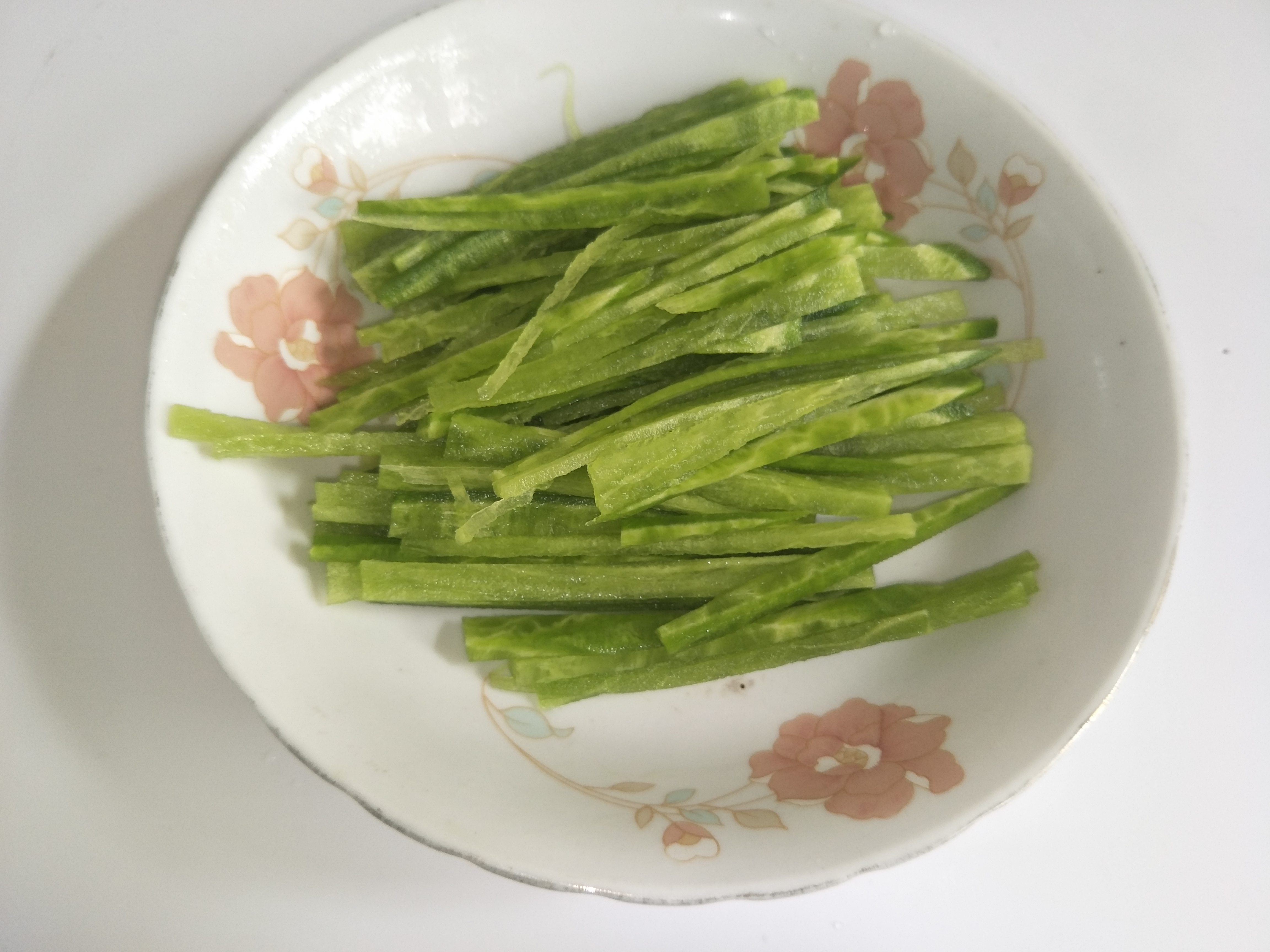 天冷多喝萝卜汤，加1味一起炖，出锅热气腾腾，浓香好喝